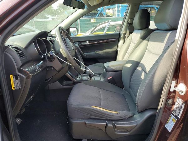 2013 KIA SORENTO Base / LX