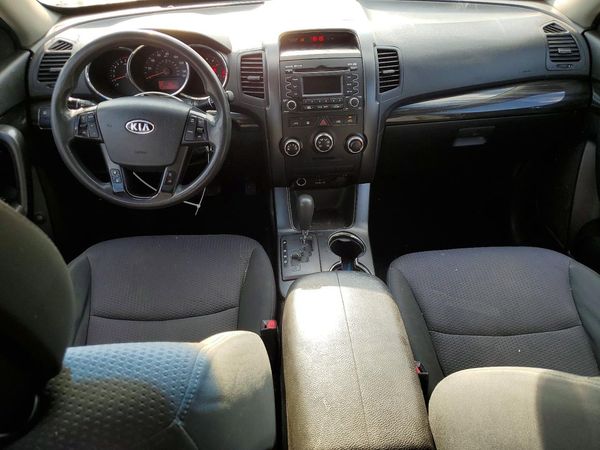 2013 KIA SORENTO Base / LX