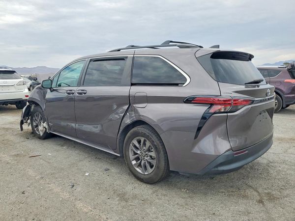 2021 TOYOTA SIENNA LE — DSRA