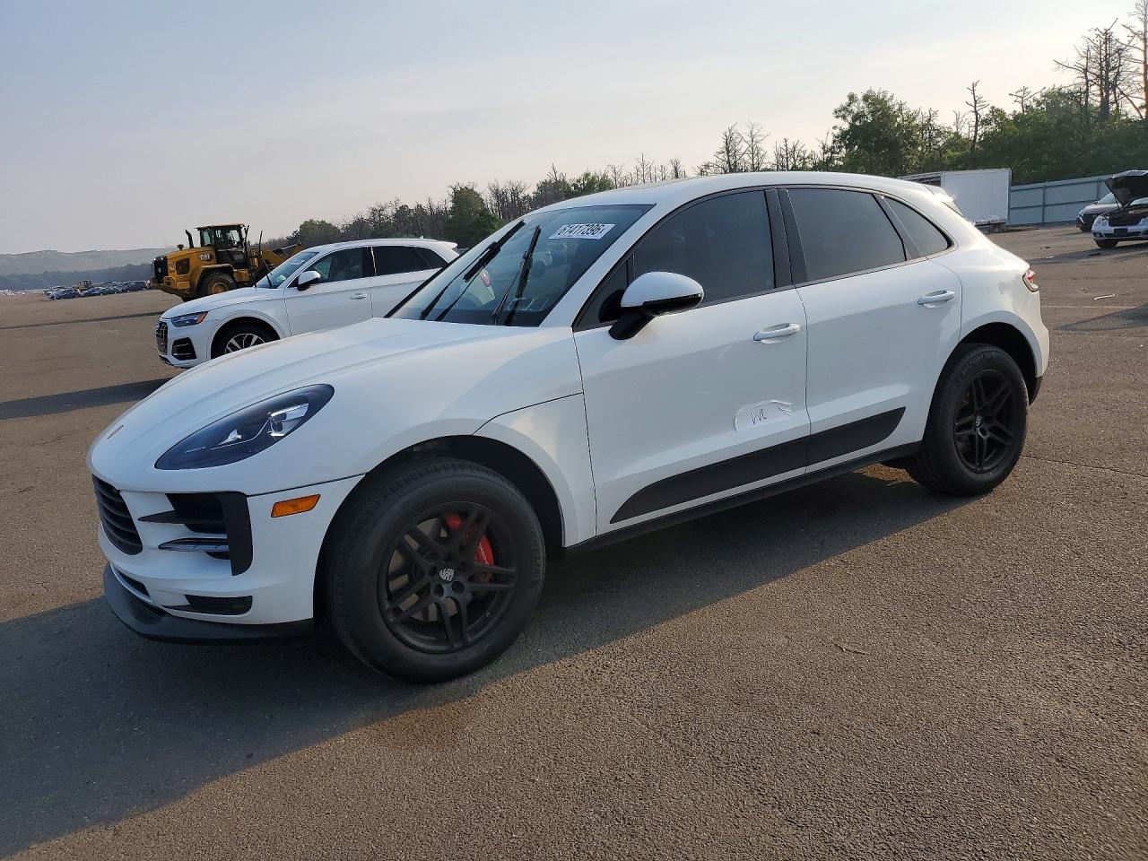 2021 PORSCHE MACAN Base