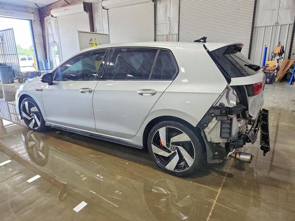 2022 VOLKSWAGEN GTI
