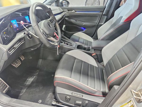 2022 VOLKSWAGEN GTI