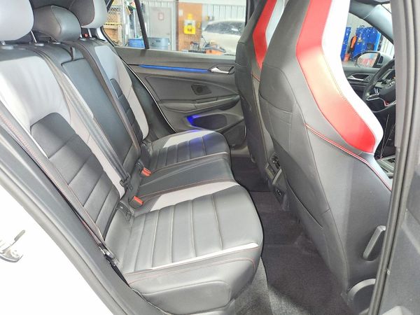 2022 VOLKSWAGEN GTI