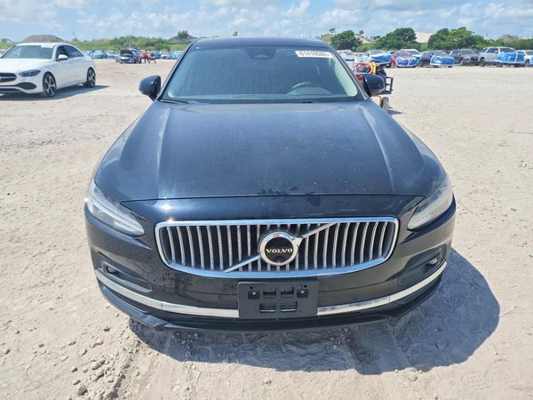 2023 VOLVO S90 Plus Bright with Climate