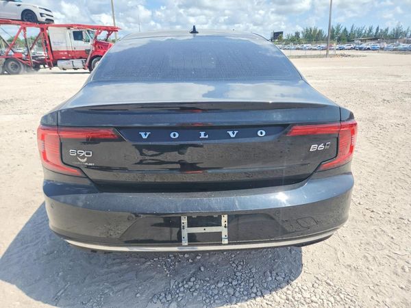 2023 VOLVO S90 Plus Bright with Climate