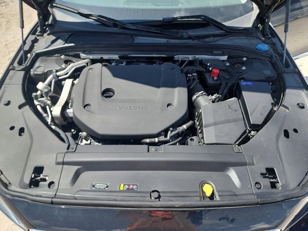 2023 VOLVO S90 Plus Bright with Climate