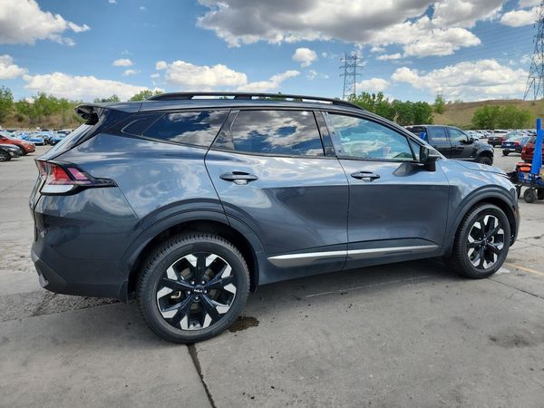 2023 KIA SPORTAGE X-LINE