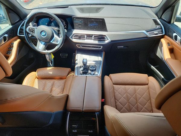 2023 BMW X5 xDrive45e