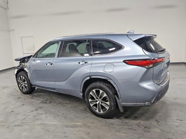 2020 TOYOTA HIGHLANDER XLE Nav