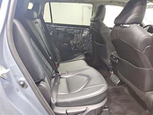 2020 TOYOTA HIGHLANDER XLE Nav