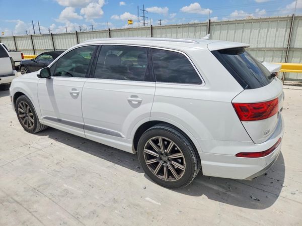 2017 AUDI Q7 quattro Premium Plus