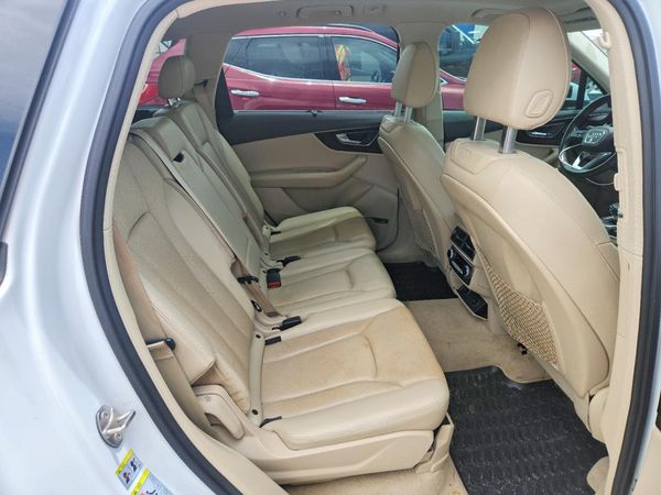 2017 AUDI Q7 quattro Premium Plus