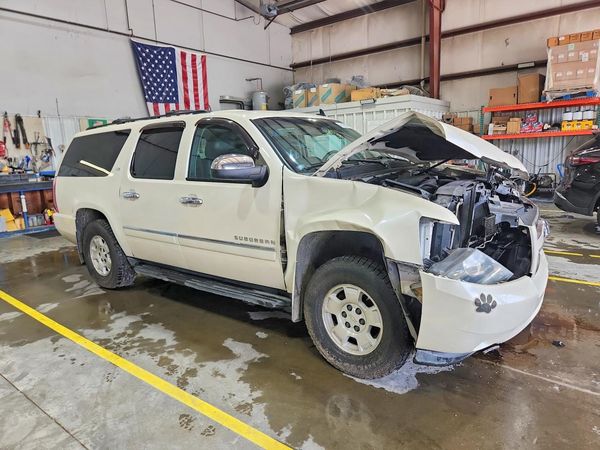 2013 CHEVROLET SUBURBAN LTZ