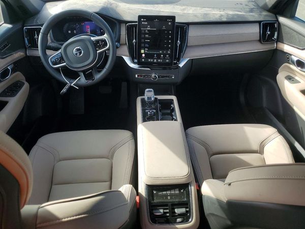 2026 VOLVO XC90 Plus Bright