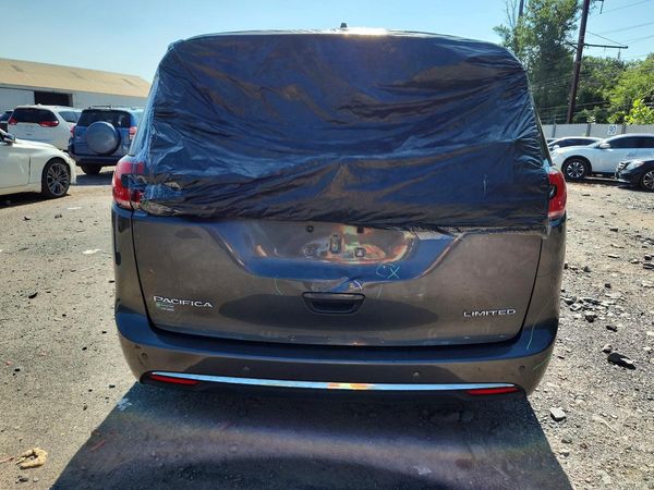 2022 CHRYSLER PACIFICA