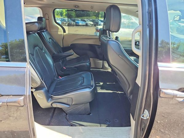 2022 CHRYSLER PACIFICA