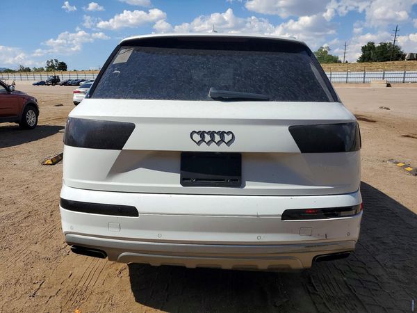 2017 AUDI Q7 quattro Premium