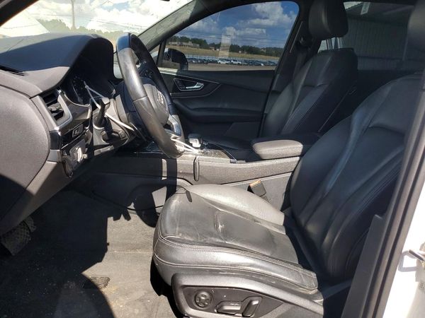 2017 AUDI Q7 quattro Premium