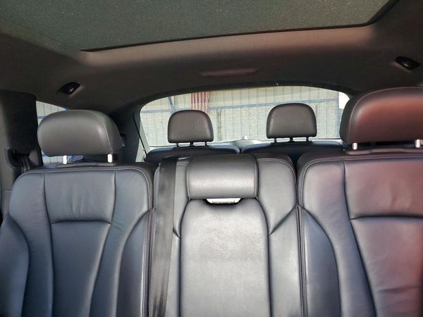 2017 AUDI Q7 quattro Premium