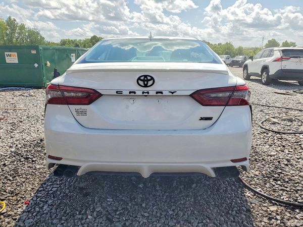 2023 TOYOTA CAMRY