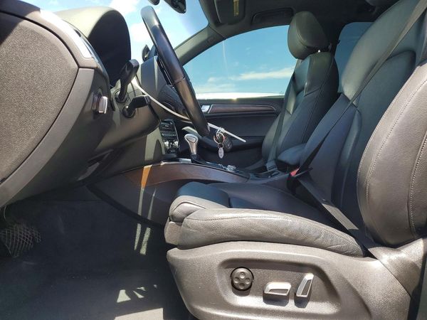 2016 AUDI Q5 quattro Premium Plus