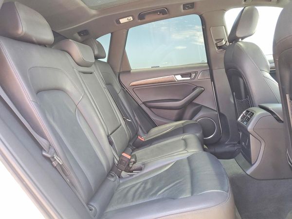 2016 AUDI Q5 quattro Premium Plus