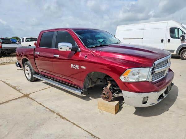 2018 RAM 1500 SLT CREW CAB 4X2