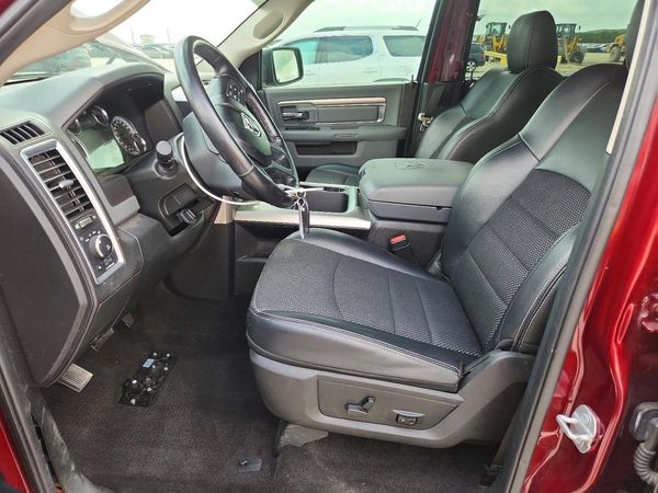 2018 RAM 1500 SLT CREW CAB 4X2