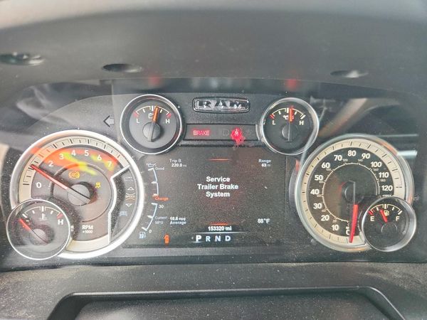 2018 RAM 1500 SLT CREW CAB 4X2