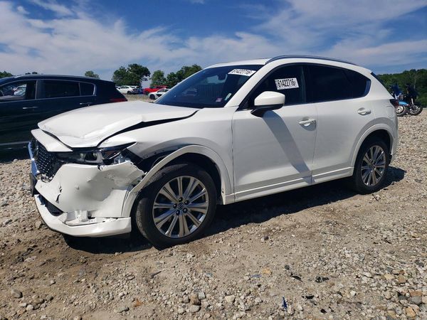 2022 MAZDA CX-5 Signature