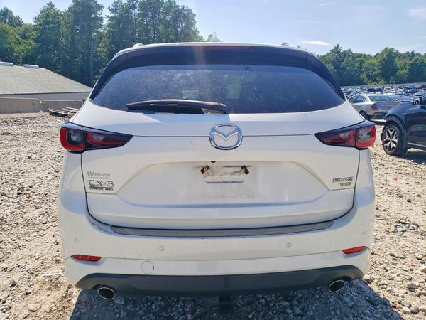 2022 MAZDA CX-5 Signature