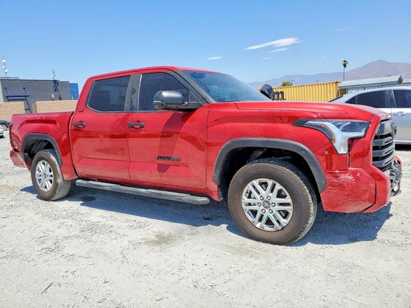 2026 TOYOTA TUNDRA SR5