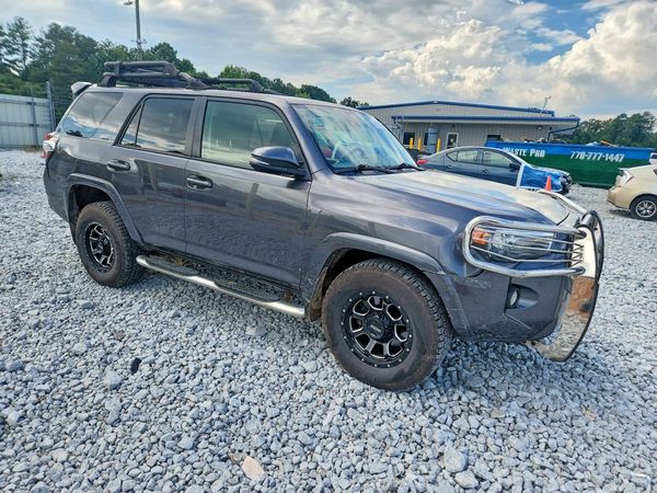 2020 TOYOTA 4RUNNER