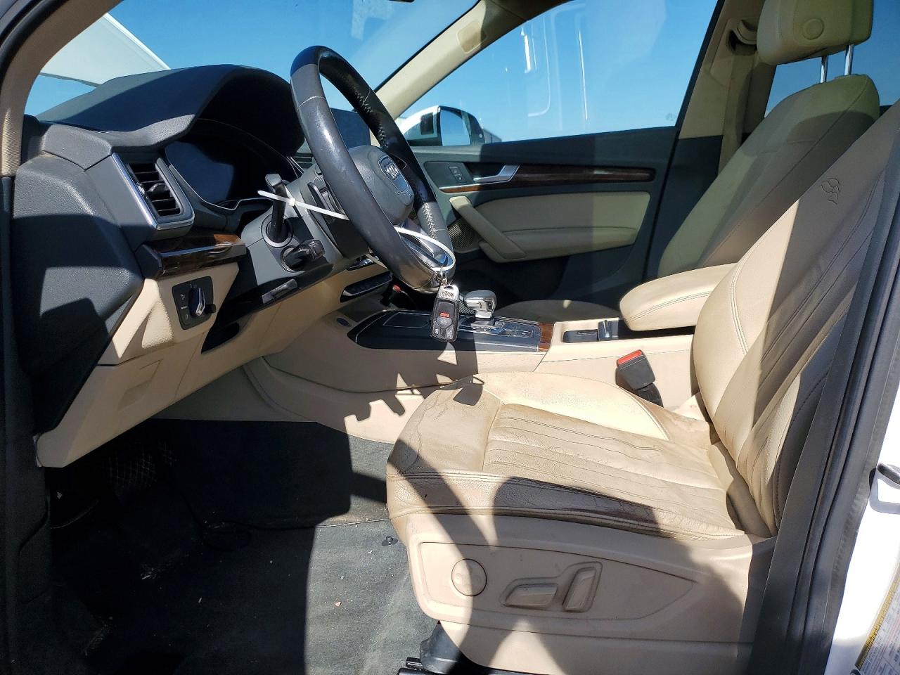 2018 AUDI Q5 quattro Premium Plus