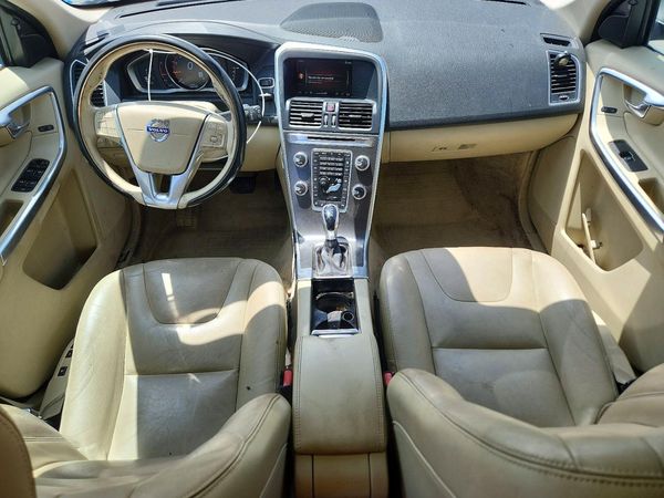 2016 VOLVO XC60 SV35 Platinum