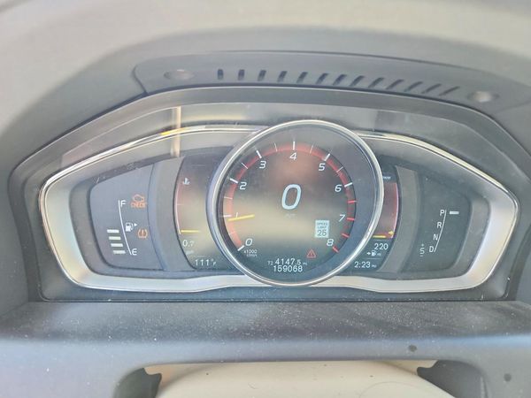 2016 VOLVO XC60 SV35 Platinum