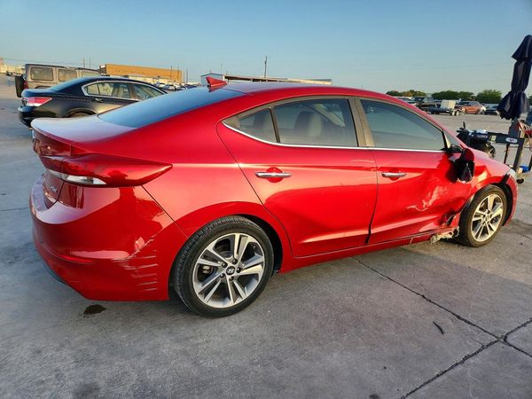 2017 HYUNDAI ELANTRA