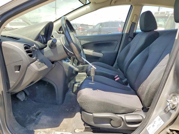 2013 MAZDA MAZDA2 Sport/GX