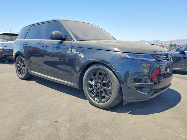 2023 LAND ROVER RANGEROVER P360 Dynamic SE — Passenger 3/4