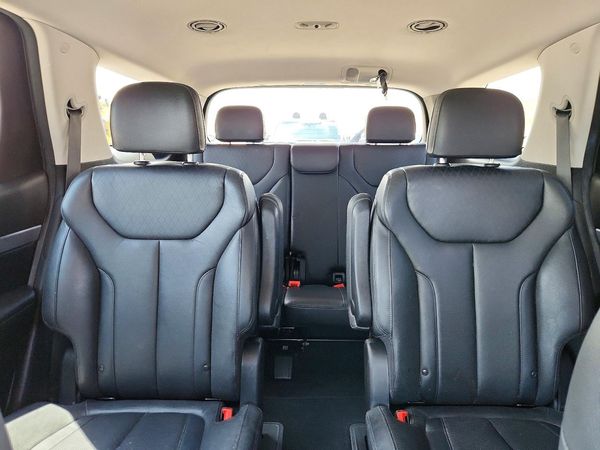 2021 HYUNDAI PALISADE SEL w/ Premium Pkg