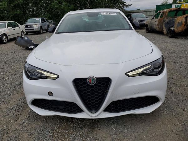 2019 ALFA ROMEO GIULIA RWD