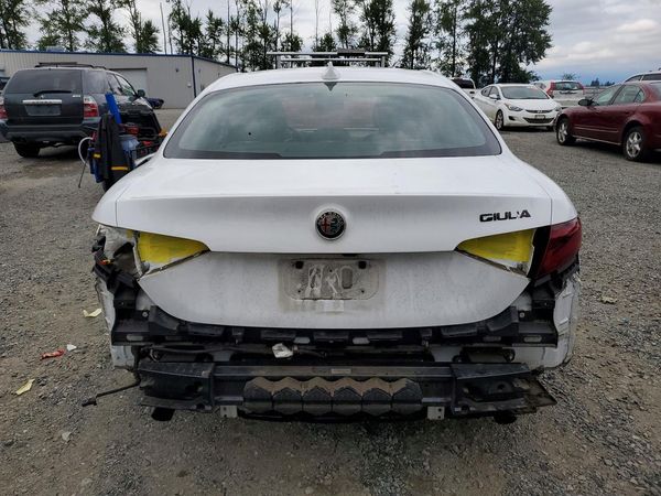 2019 ALFA ROMEO GIULIA RWD