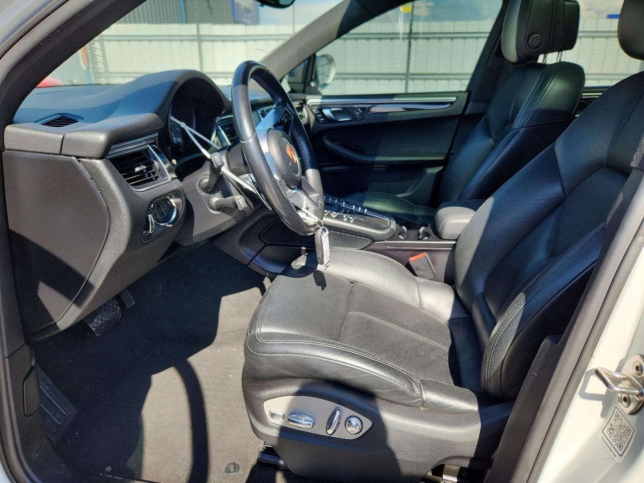 2018 PORSCHE MACAN Macan S