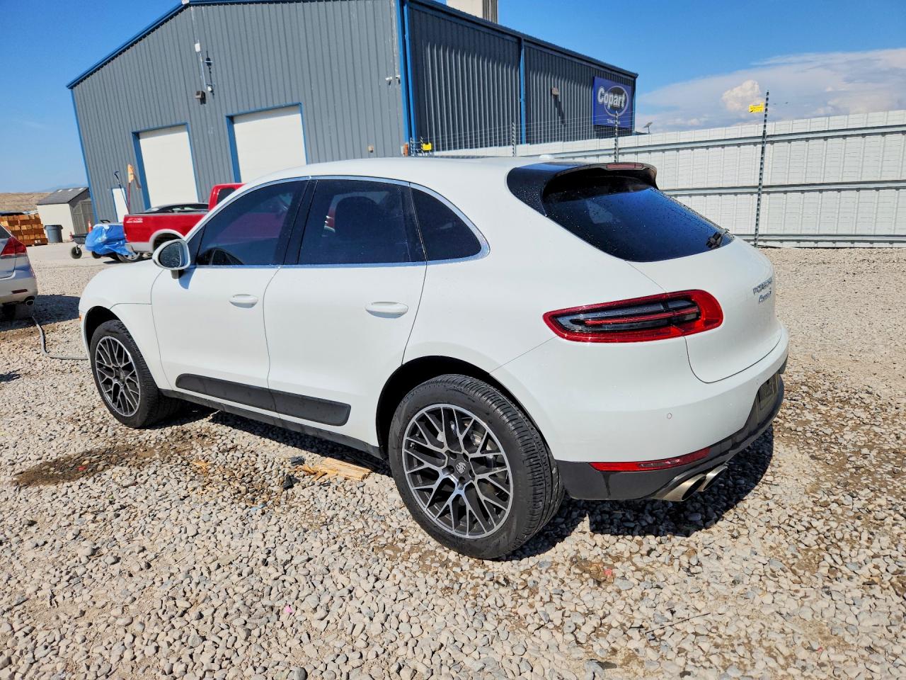 2018 PORSCHE MACAN Macan S