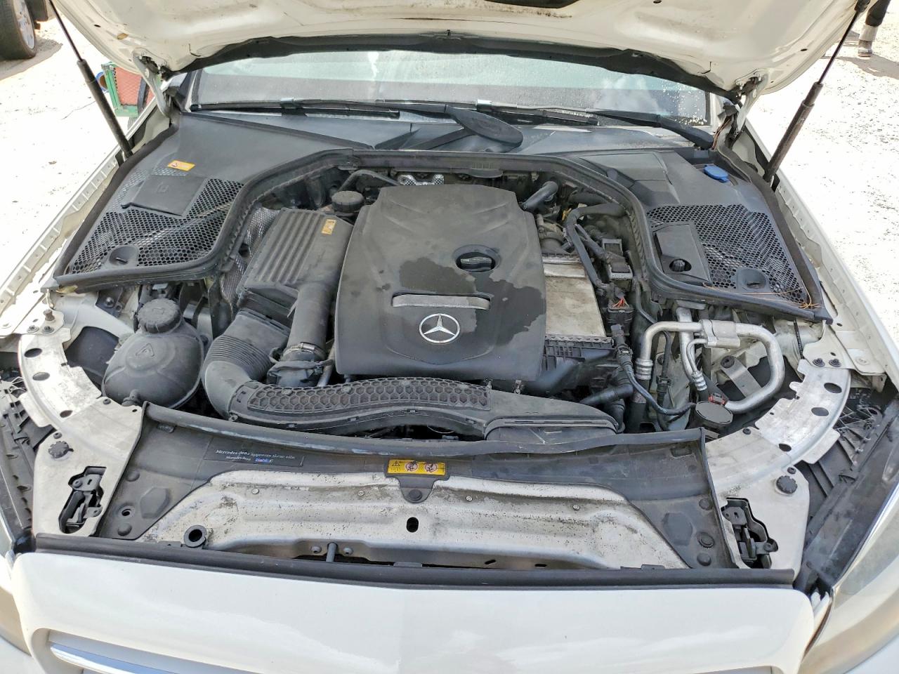 2016 MERCEDES-BENZ C C300