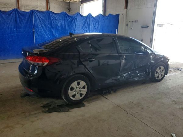2017 KIA FORTE LX Base