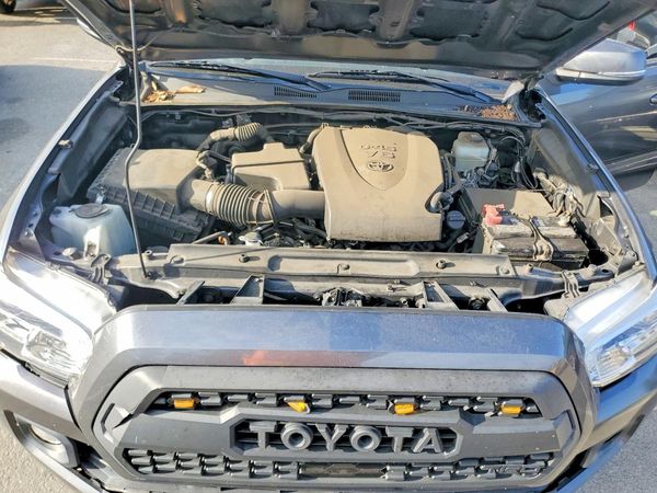2021 TOYOTA TACOMA SR5