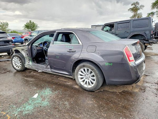2013 CHRYSLER 300 Base/Limited