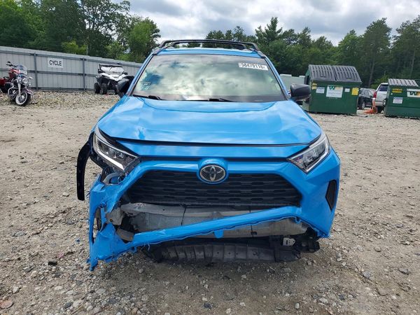 2019 TOYOTA RAV4 LE