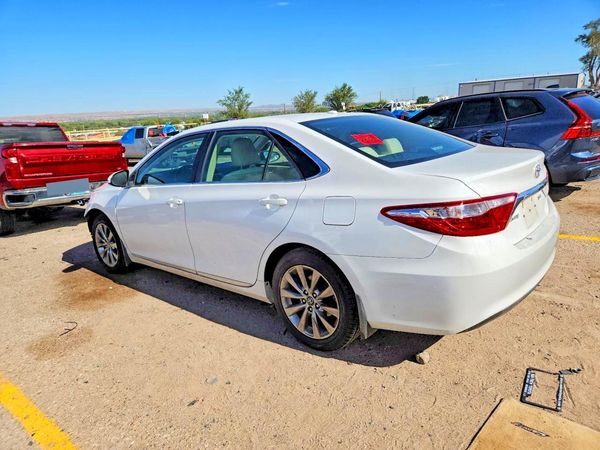 2017 TOYOTA CAMRY